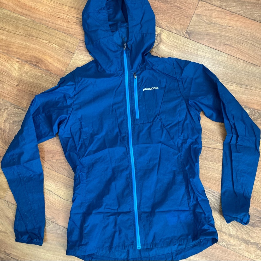 Patagonia Women's Houdini XS Lightweight Hooded Windbreaker, Extra Small